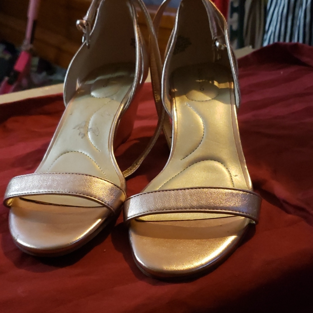 Rose Gold Bandolino Wedges